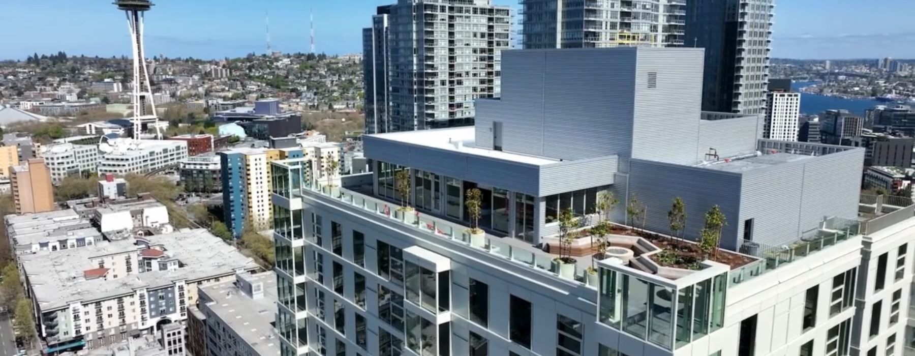 FEATURES & AMENITIES